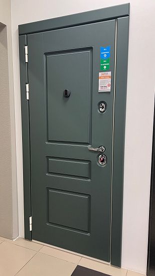 Входная дверь  