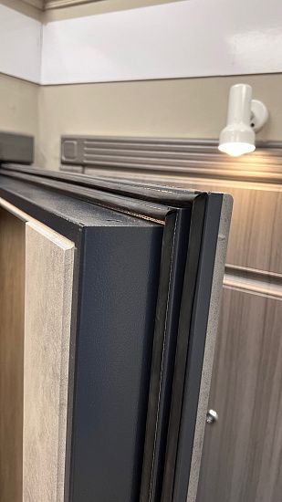 Входная дверь  